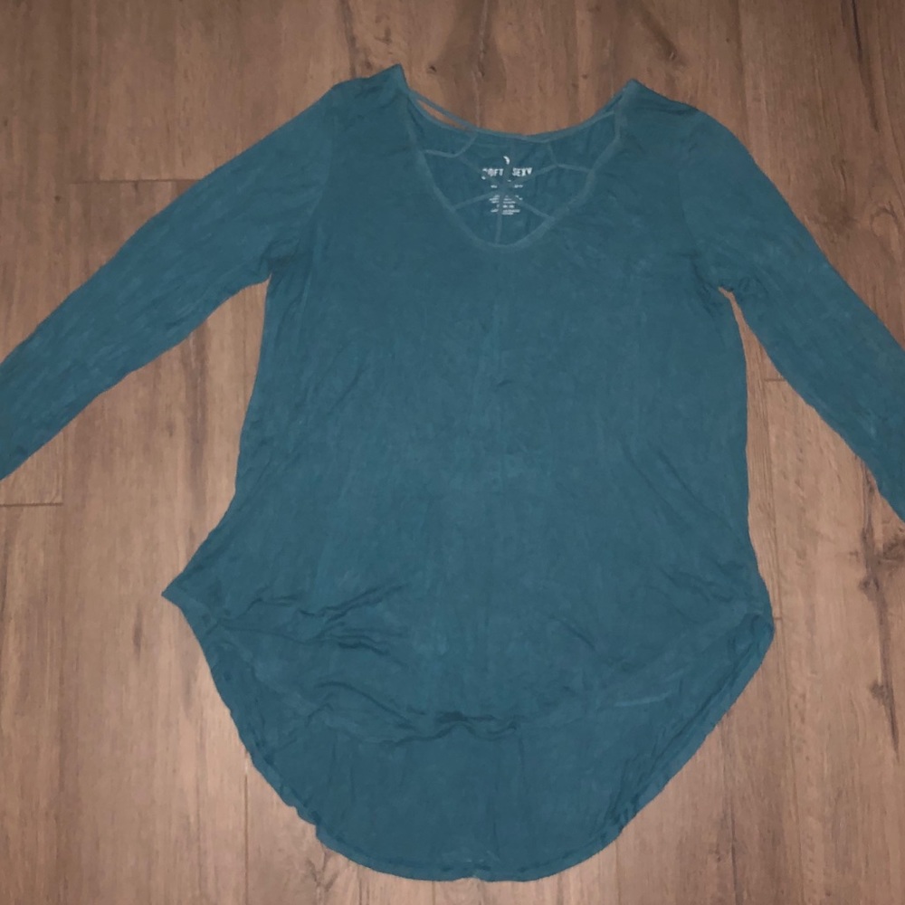 Women’s American Eagle long sleeve shirt